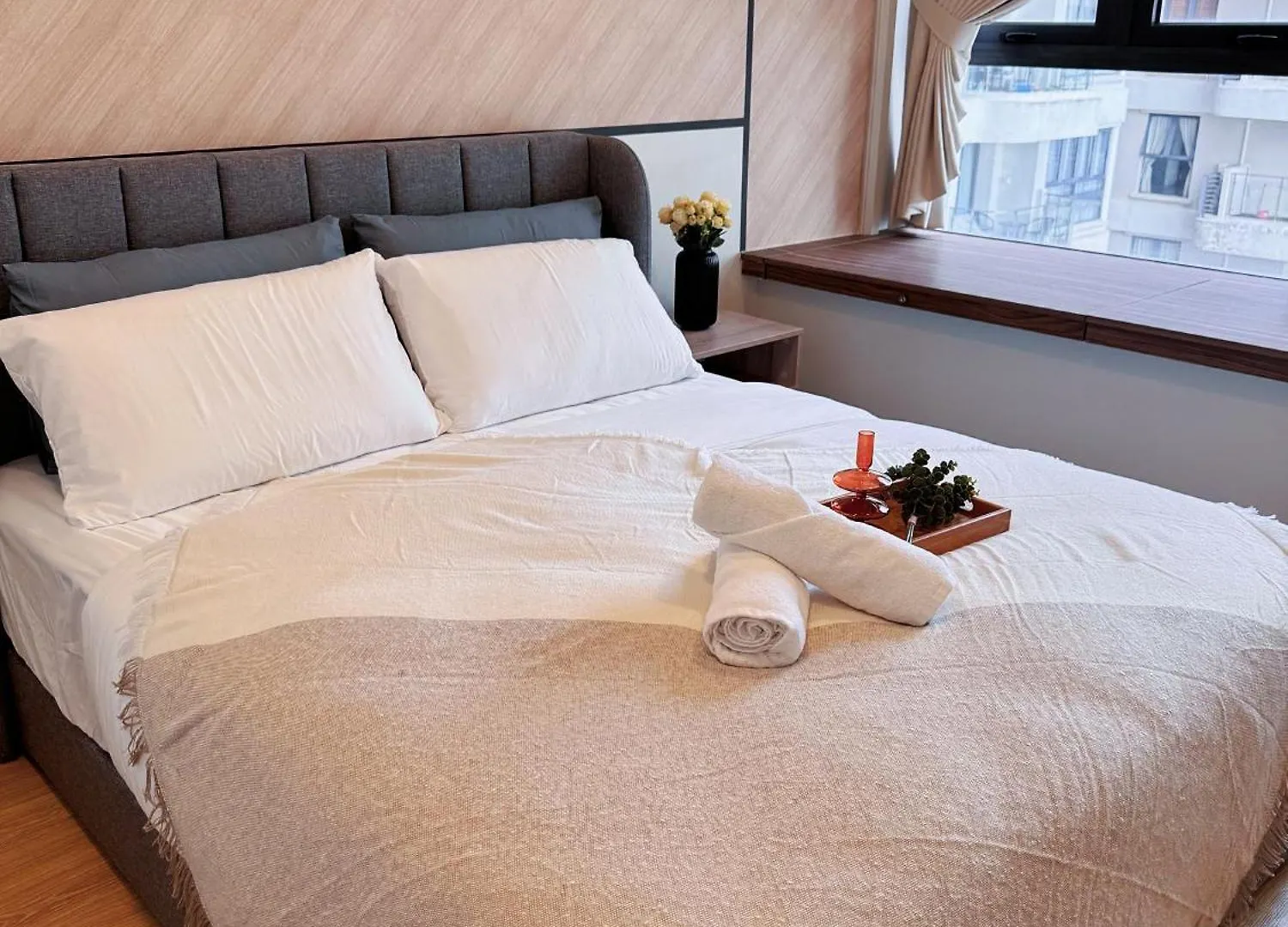 Apartment Muji Full Seaview Royal Strand With 2Carparks Foc Netflix Access And Youtube Premium 3Beds 3Bath For 6-12Pax By Minshuku Johor Bahru