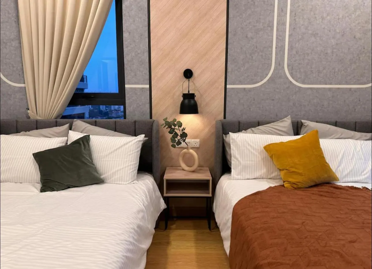 Muji Full Seaview Royal Strand With 2Carparks Foc Netflix Access And Youtube Premium 3Beds 3Bath For 6-12Pax By Minshuku Johor Bahru