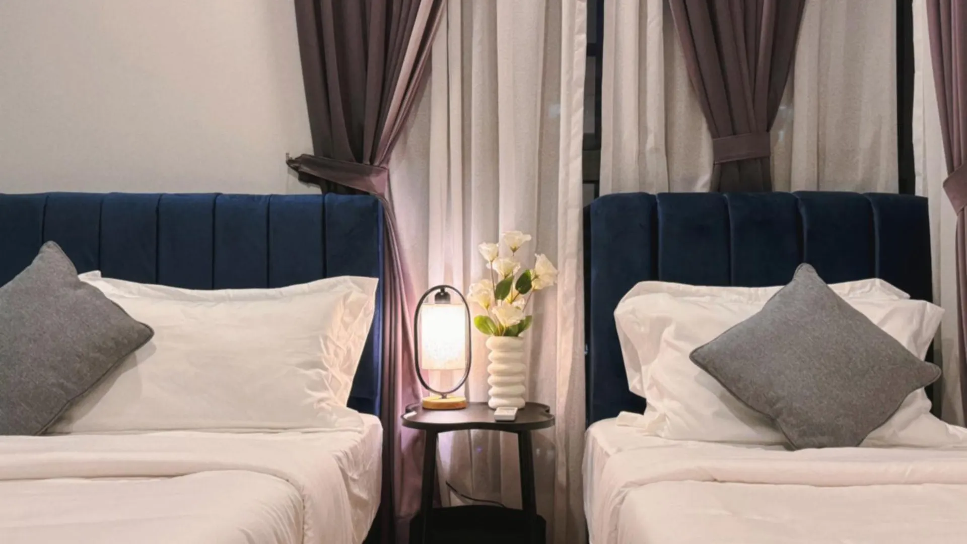 Apartment Muji Full Seaview Royal Strand With 2Carparks Foc Netflix Access And Youtube Premium 3Beds 3Bath For 6-12Pax By Minshuku Johor Bahru